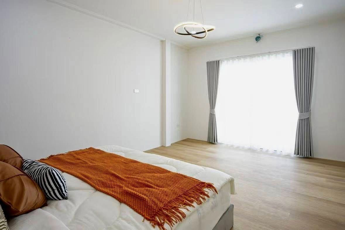 รูป ขายทาวน์เฮ้าส์ 2 ชั้น พัทยา รีโนเวทใหม่ พร้อมเฟอร์นิเจอร์บิลต์อิน ทำเลทอง ถนนเทพประสิทธิ์ - รูปที่ 6/21