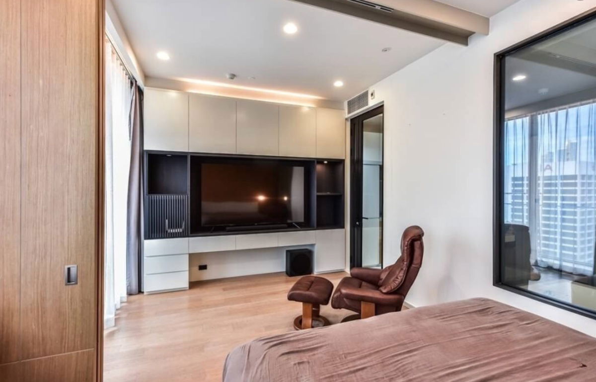 picture  Ashton Silom. 1bed 50sqm. Line id: @pfagent - 1/10