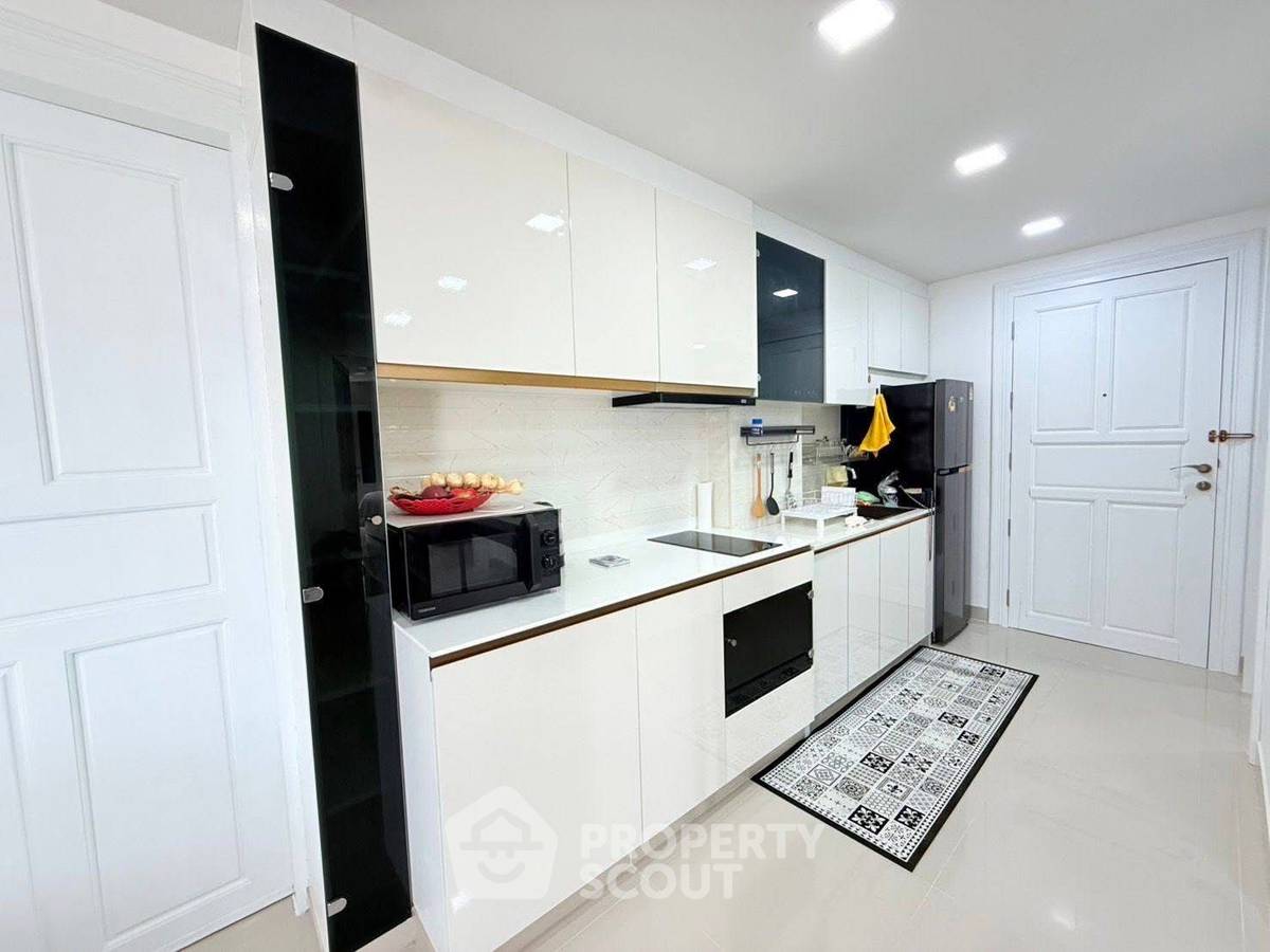 picture 3-BR Condo at Royal Hill Resort Condominium close to Pattaya South (ID 2386714) - 7/10