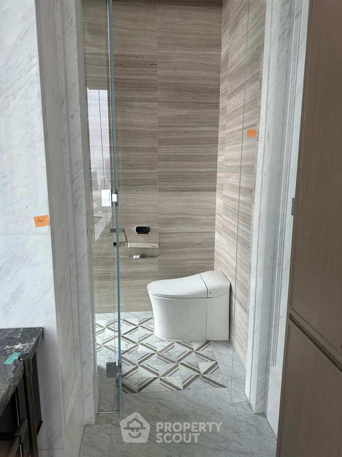 picture 2-BR Condo at One 89 Wireless near MRT Lumphini (ID 2466852) - 4/16