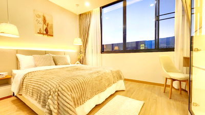 Condos for sale 700 Year Sports Arena Chiang Mai : 🌟Modern Minimal Condo with Stunning Doi Suthep View — Just 4 Minutes’ Walk to Chiang Mai University