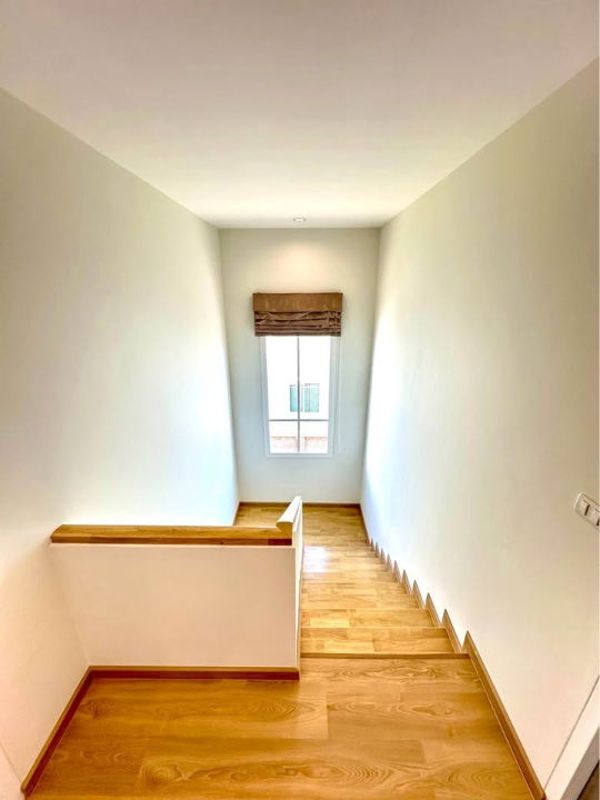 รูป ขายบ้านเดี่ยว 2 ชั้น 4 ห้องนอน 3 ห้องน้ำ 1 ห้องครัว 3 ที่จอดรถ - รูปที่ 16/17