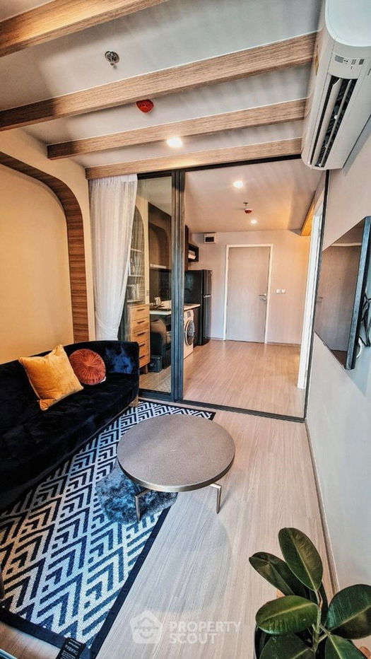 picture 1-BR Condo at Life Ladprao near BTS Ha Yaek Lat Phrao (ID 2150136) - 5/13