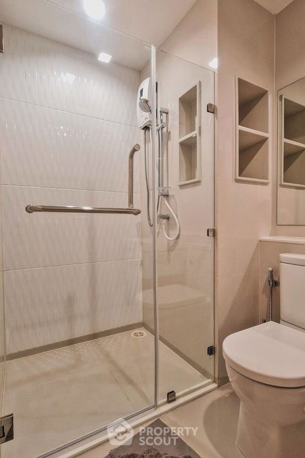 picture 1-BR Condo at Life Ladprao near BTS Ha Yaek Lat Phrao (ID 2150136) - 11/13