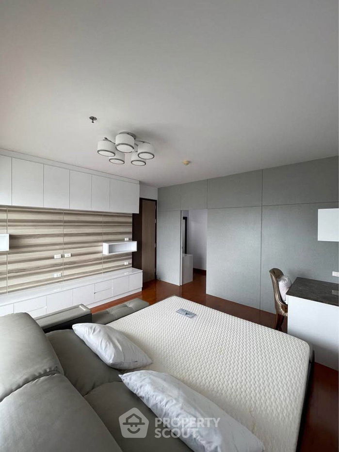 picture 2-BR Condo at Supalai River Resort Charoen Nakhon in Samre (ID 2467048) - 8/14