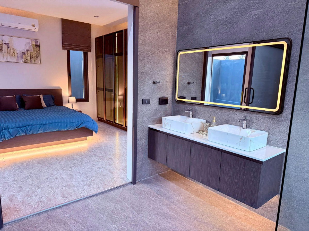 picture Private Pool villa for Sale in Pattaya with Guesthouse - Location : Siam country , Fully Furnished - 27/40