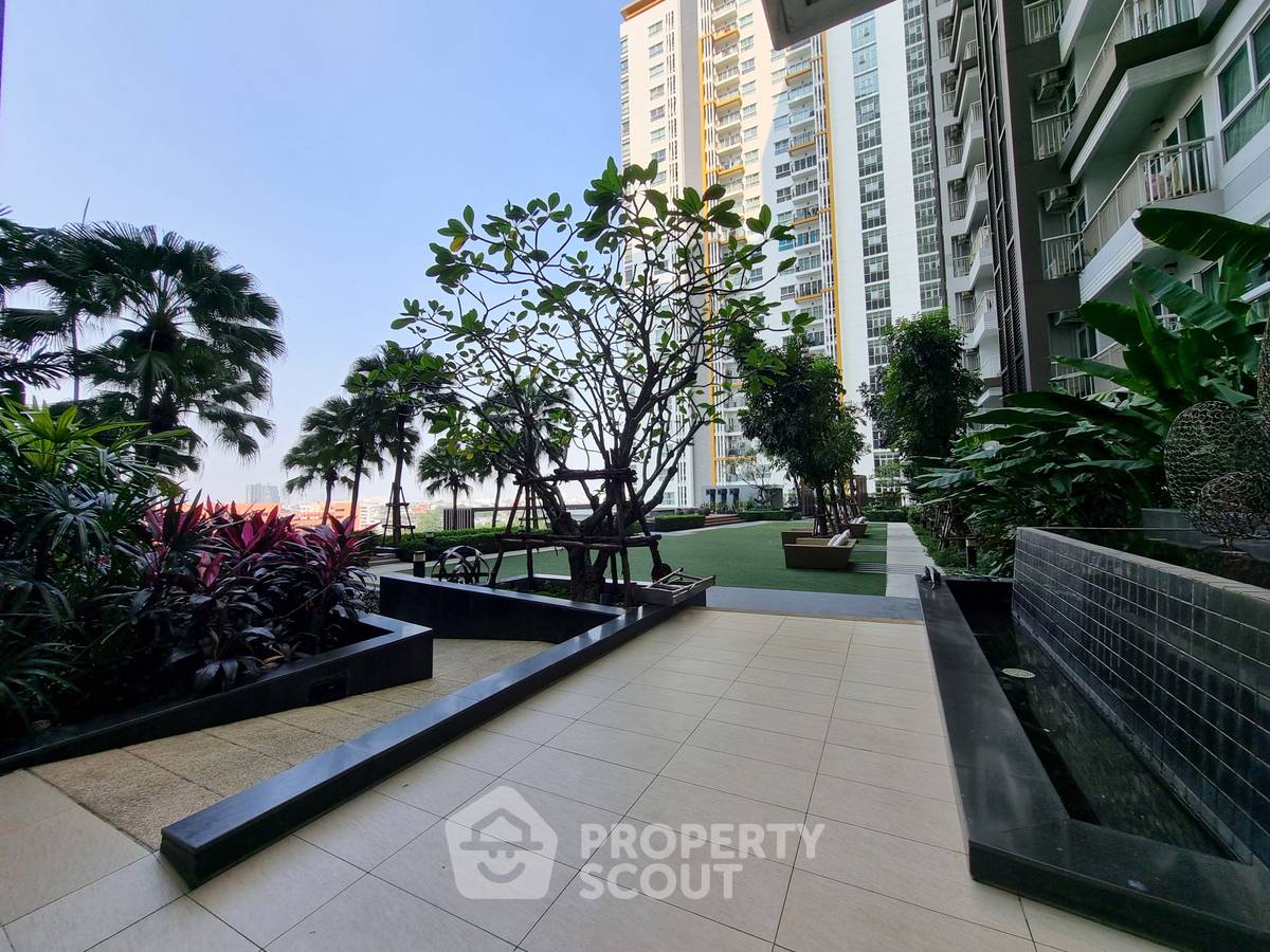 picture 1-BR Condo at The Parkland Grand Taksin near BTS Talat Phlu (ID 2466315) - 13/14