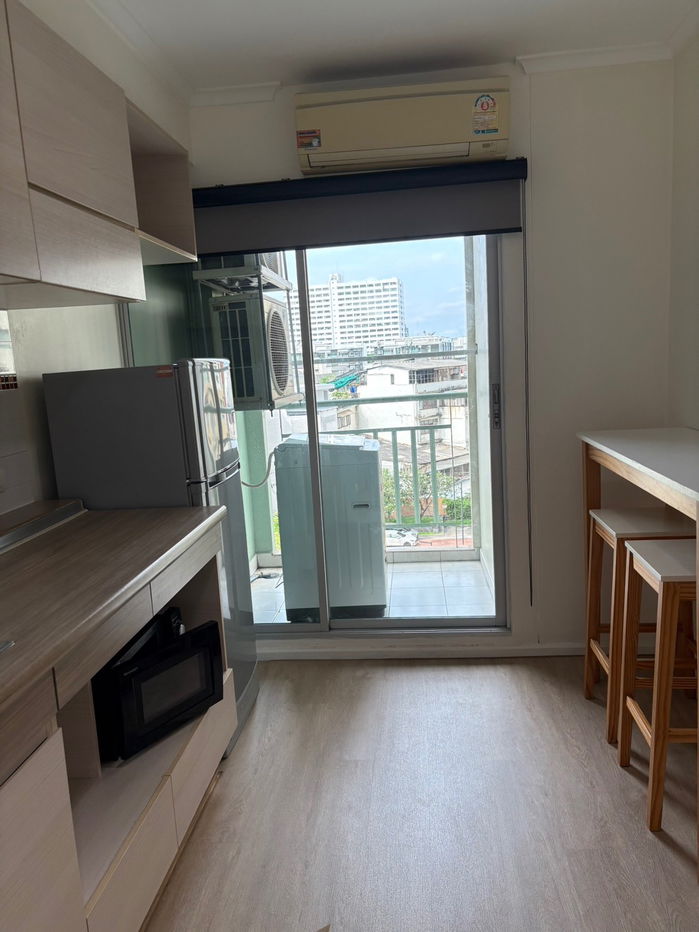 picture Condo for rent Lumpini Place Ratchayothin (equipped with washing machine) - 7/9