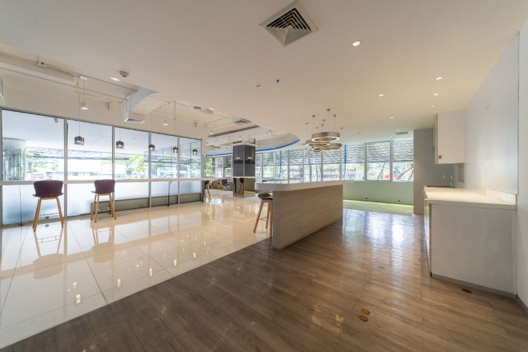 picture Commercial Space for Rent, Sethiwan Sathorn Building Prime Sathorn–Silom Area | Only 100 m. from BTS Saint Louis - 1/5