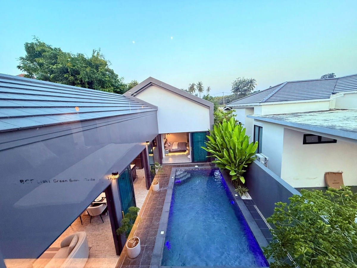 picture Private Pool villa for Sale in Pattaya with Guesthouse - Location : Siam country , Fully Furnished - 3/40