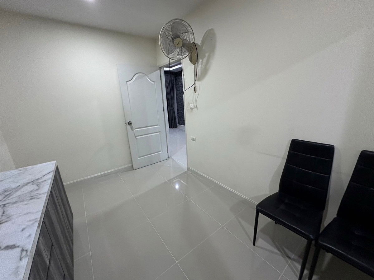 รูป 💥CP-9563💥ให้เช่า ทาวน์โฮม 2ชั้น โครงการ กานดา เพลส วงแหวน - ลำลูกกา คลอง 6 พร้อมเข้าอยู่👉แอดไลน์ @mastercondo - รูปที่ 13/18