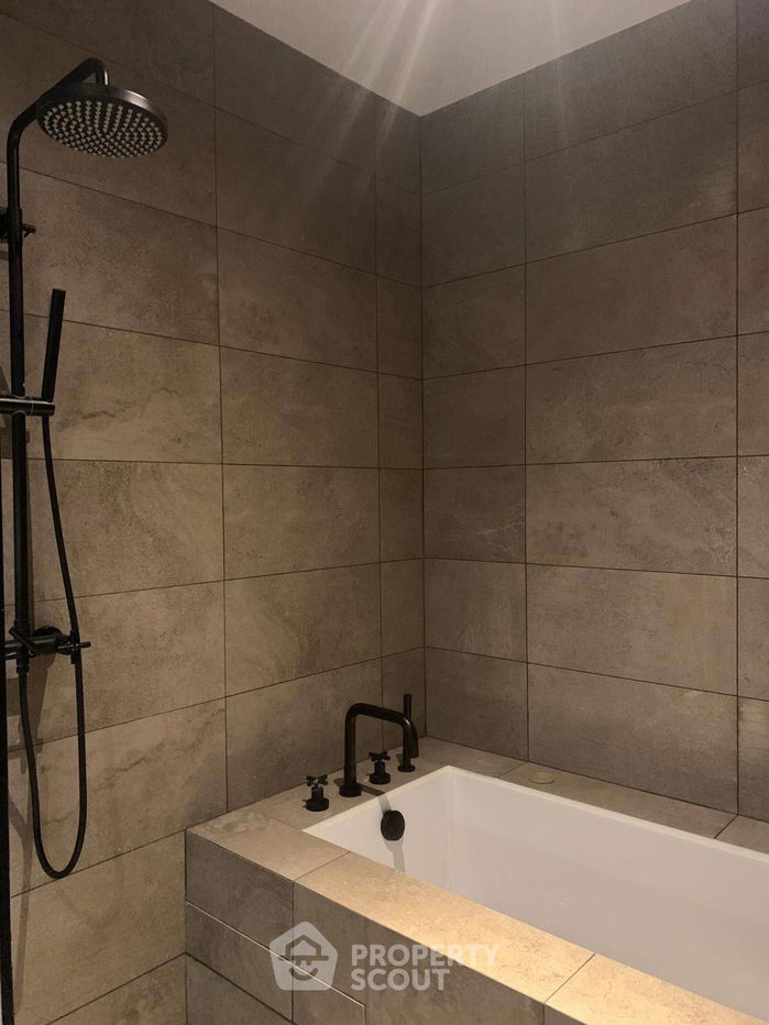 picture 1-BR Condo at The Lofts Asoke near MRT Phetchaburi (ID 452781) - 8/9