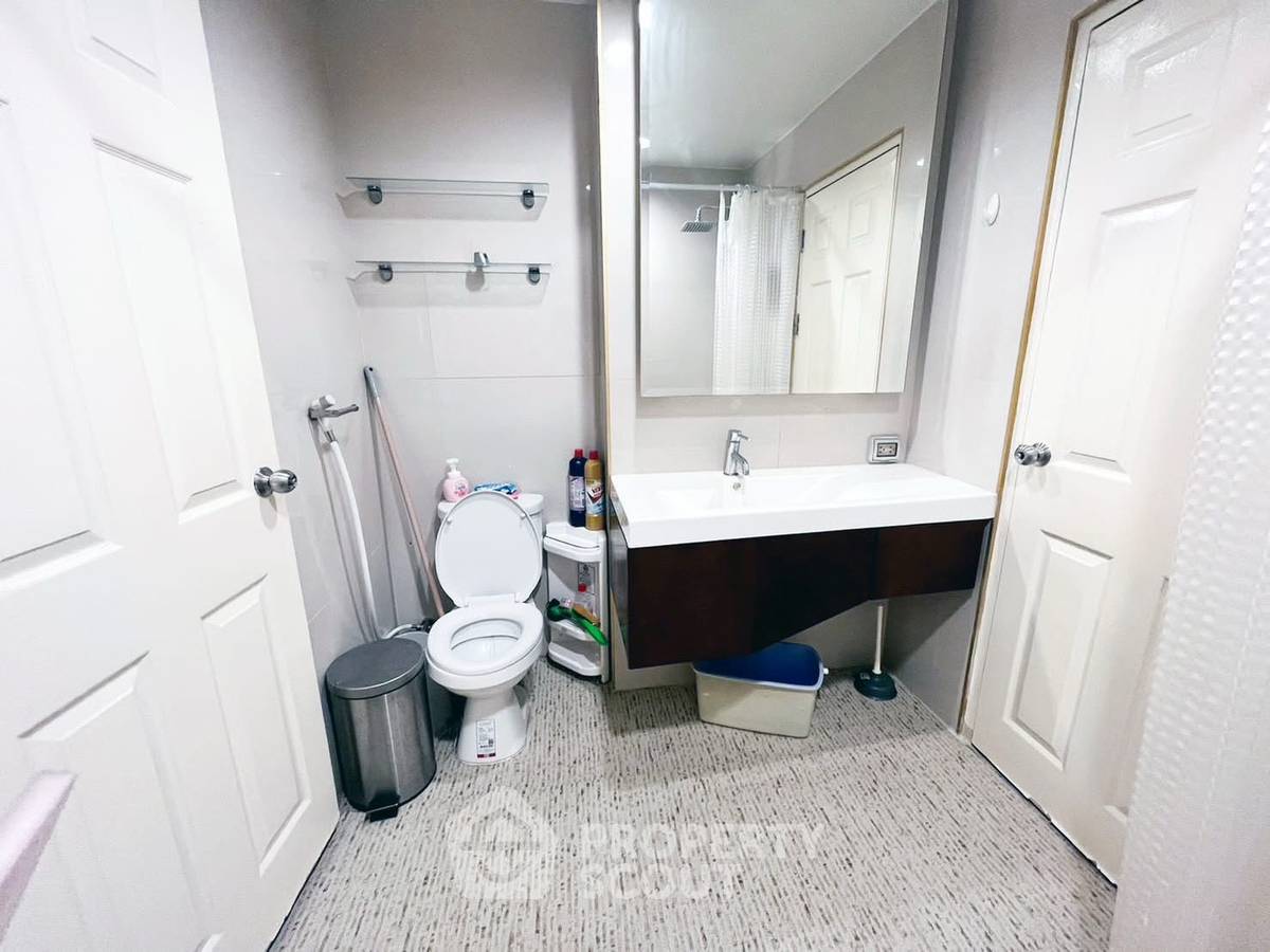 รูป คอนโด 2-ห้องนอน ที่ ไลฟ์ แอท รัชดา-ห้วยขวาง ใกล้ MRT สุทธิสาร (ID 2462262) - รูปที่ 7/9