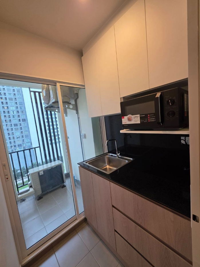 picture Condo for rent: Regent Home Bangna, ready to move in. If interested, contact Line @goodmanpro or call 0999029192. - 6/10