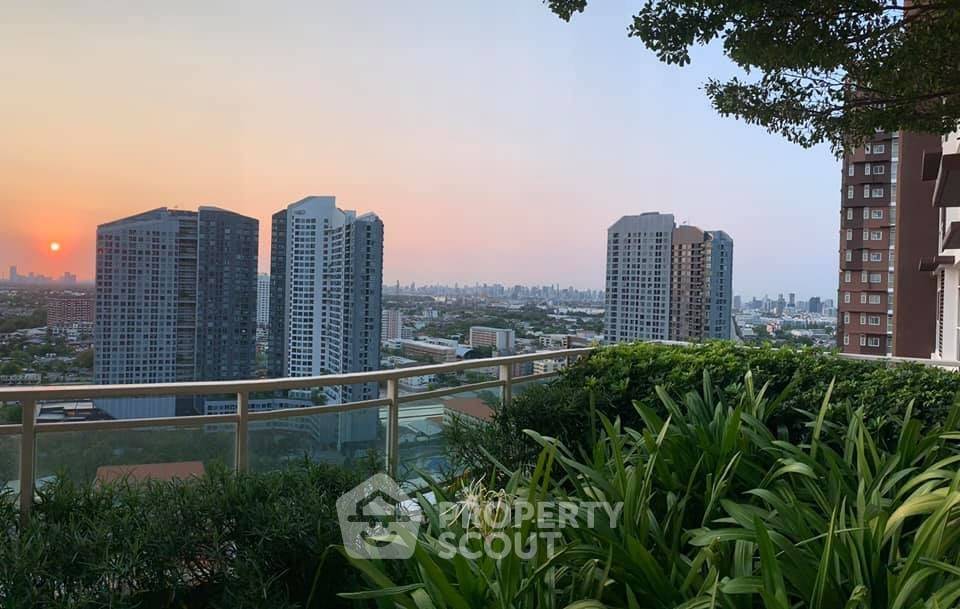 รูป คอนโด 2-ห้องนอน ที่ เดอะ โคสต์ แบงค็อก ใกล้ BTS บางนา (ID 2447138) - รูปที่ 2/8