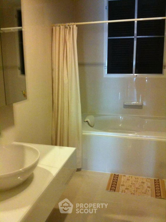 picture 2-BR Condo at Amanta Ratchada near MRT Thailand Cultural Centre (ID 452568) - 10/14