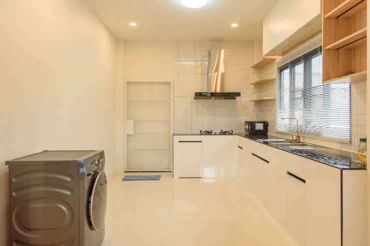 รูป ปล่อยเช่าบ้านใหม่หลังใหญ่ บ้านโมเดิร์น ทันสมัย ใกล้กาดฝรั่ง , โรงเรียนนานาชาติลานนา - รูปที่ 8/26