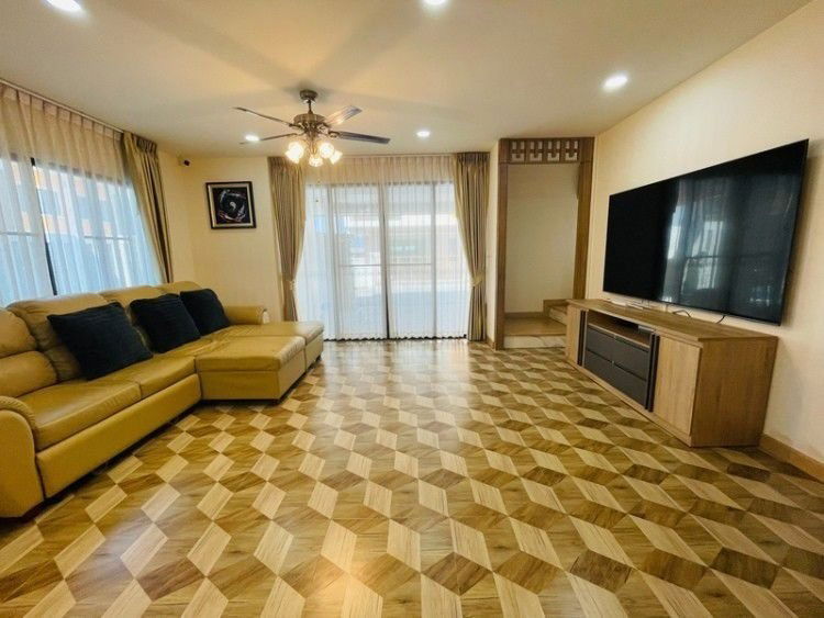 picture 2 Storey Pool villa House for Sale in Pattaya - near Tara Pattana International School - 3/13