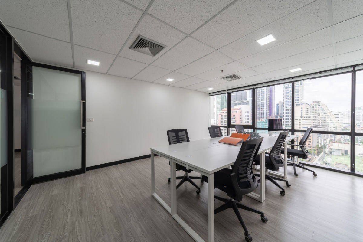 picture Serviced Office for Rent, Full-service at Sethiwan Tower Sathon-Silom – Just 1 minute from BTS Saint Louis - 1/18