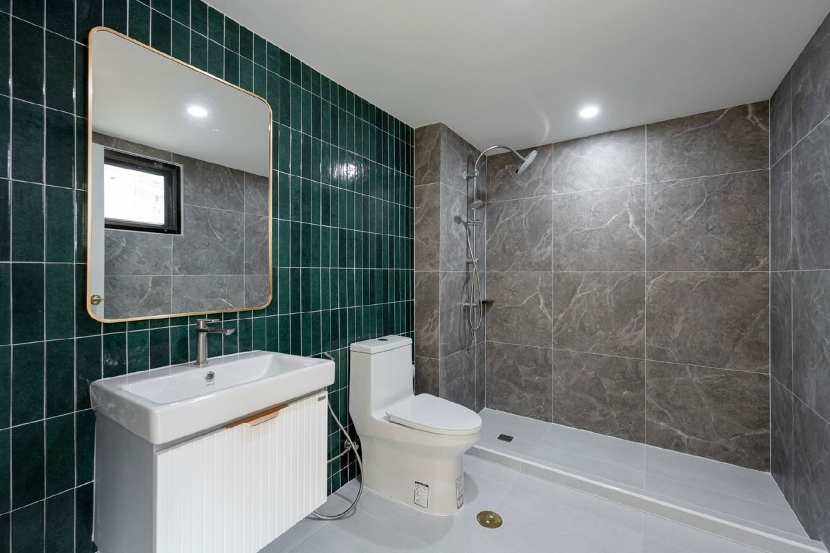 picture For Sale!! Prime Location Prestige Towers MD-25085312 - 4/14