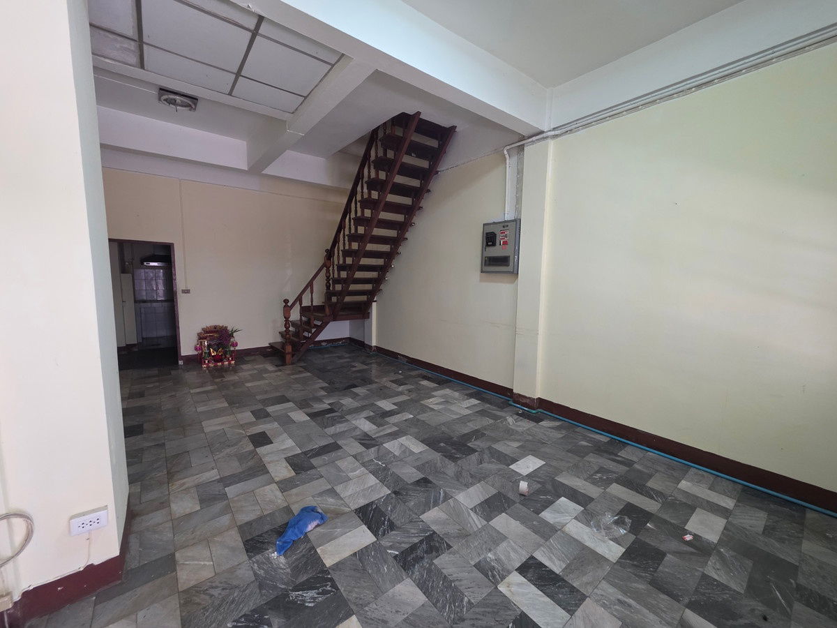 รูป 💥CP-9564💥ว่างให้เช่า  ทาวน์เฮ้าส์ วิมเบอร์ลี่โฮม สุขุมวิท 105 (ซอยลาซาล​ 1 แยก 3)​ 👉แอดไลน์ @rangrak - รูปที่ 14/38