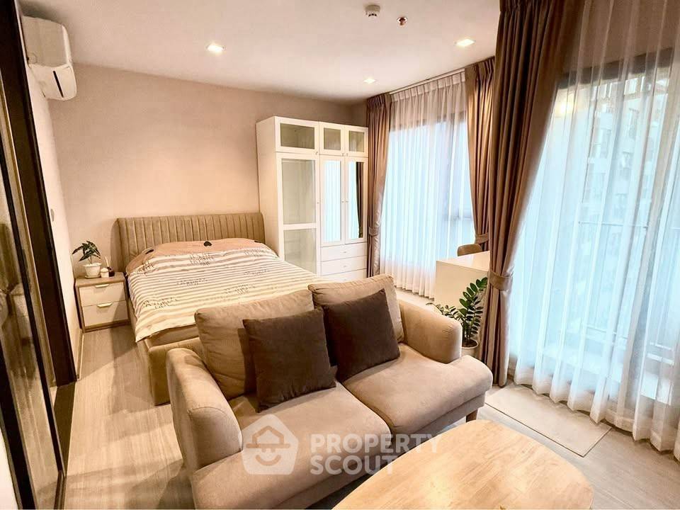 picture Studio Condo at Life Asoke - Rama 9 near MRT Phra Ram 9 (ID 2466703) - 2/16