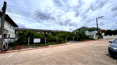 ที่ดิน บางบอนใต้ : 🏡 ขายที่ดินในหมู่บ้านชนิกา บางบอน เอกชัย 125 แปลงสวย อยู่ใกล้ถนน 🌟🛣️