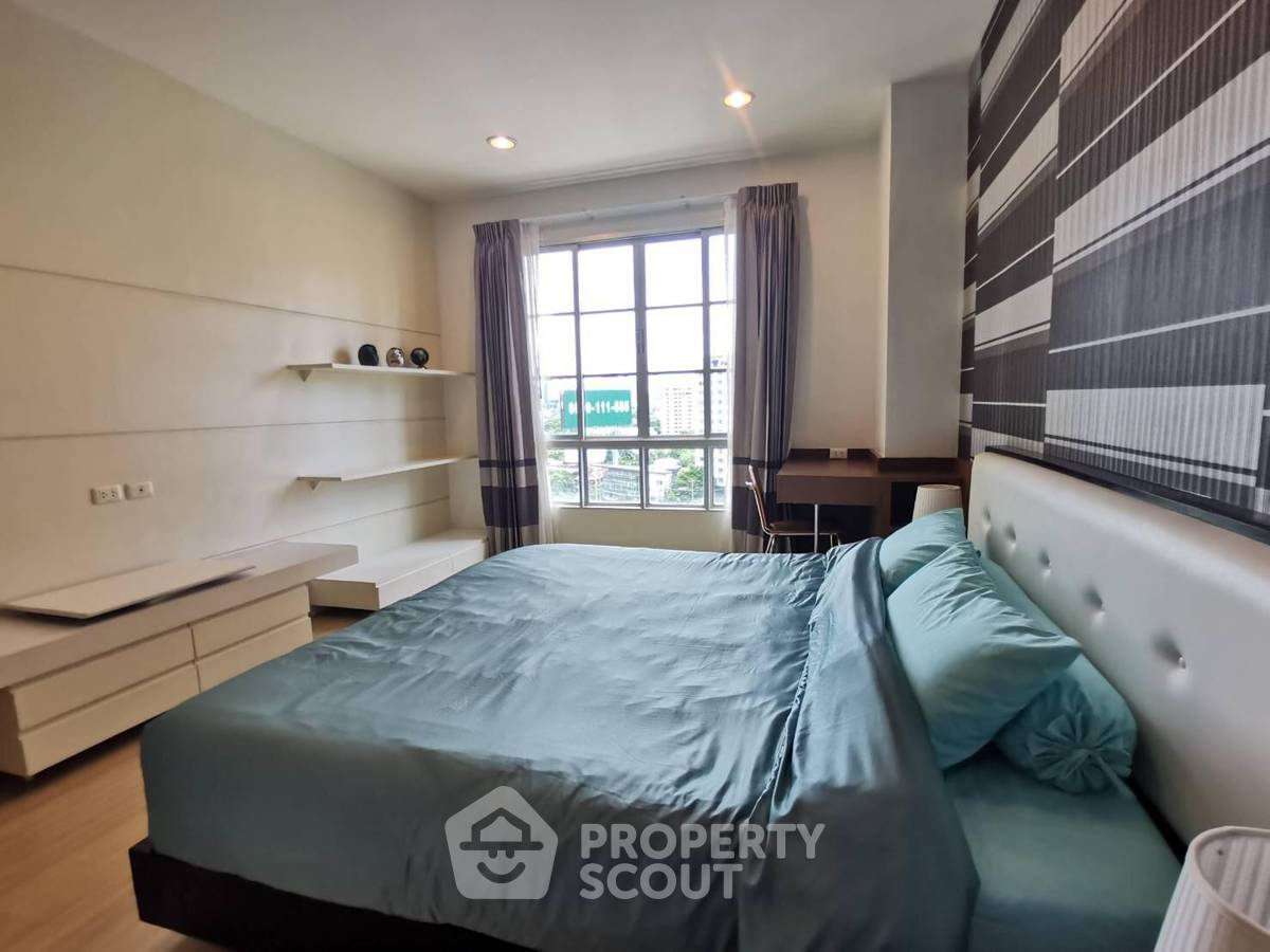 picture 2-BR Condo at Citi Smart Sukhumvit 18 near BTS Asok (ID 452706) - 2/10