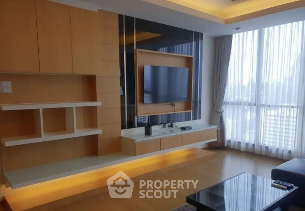 picture 2-BR Condo at Hyde Sukhumvit 13 Condominium near BTS Nana (ID 2468067) - 2/10