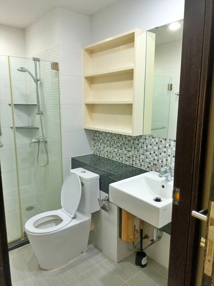 รูป ห้องว่าง❤️ราคาต่อรองได้✅สนใจห้องนี้ทักได้เลยนะคะ❣️❣️❣️ คลองเตย 💥ไดมอนด์ สุขุมวิท 🔴🟢🟡 - รูปที่ 9/10