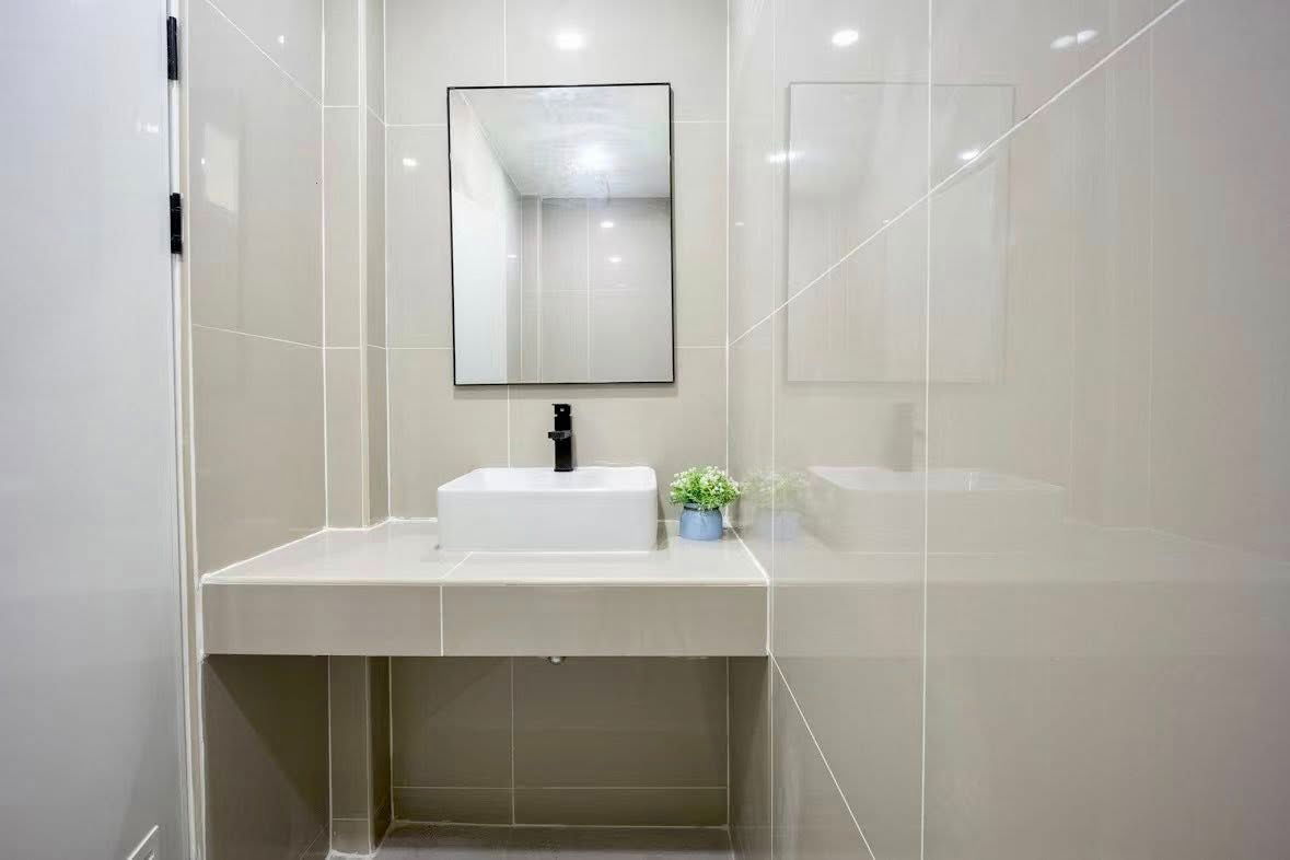 รูป ขายทาวน์เฮ้าส์ 2 ชั้น พัทยา รีโนเวทใหม่ พร้อมเฟอร์นิเจอร์บิลต์อิน ทำเลทอง ถนนเทพประสิทธิ์ - รูปที่ 17/21