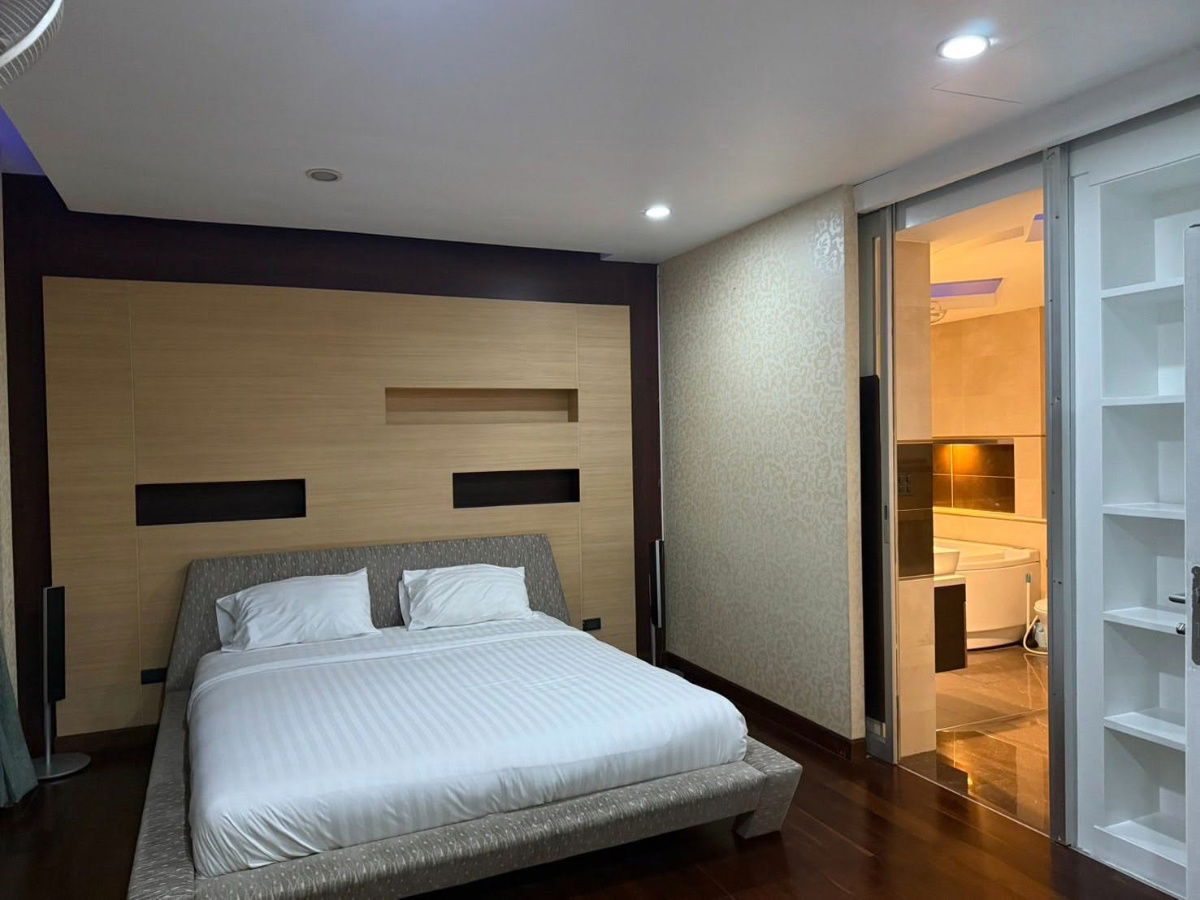 รูป ขาย: บ้านเดี่ยว 3 ชั้นพัทยา พร้อมสระว่ายน้ำส่วนตัว 6 ห้องนอน - ซอยทุ่งกลมตาลหมัน - รูปที่ 20/41