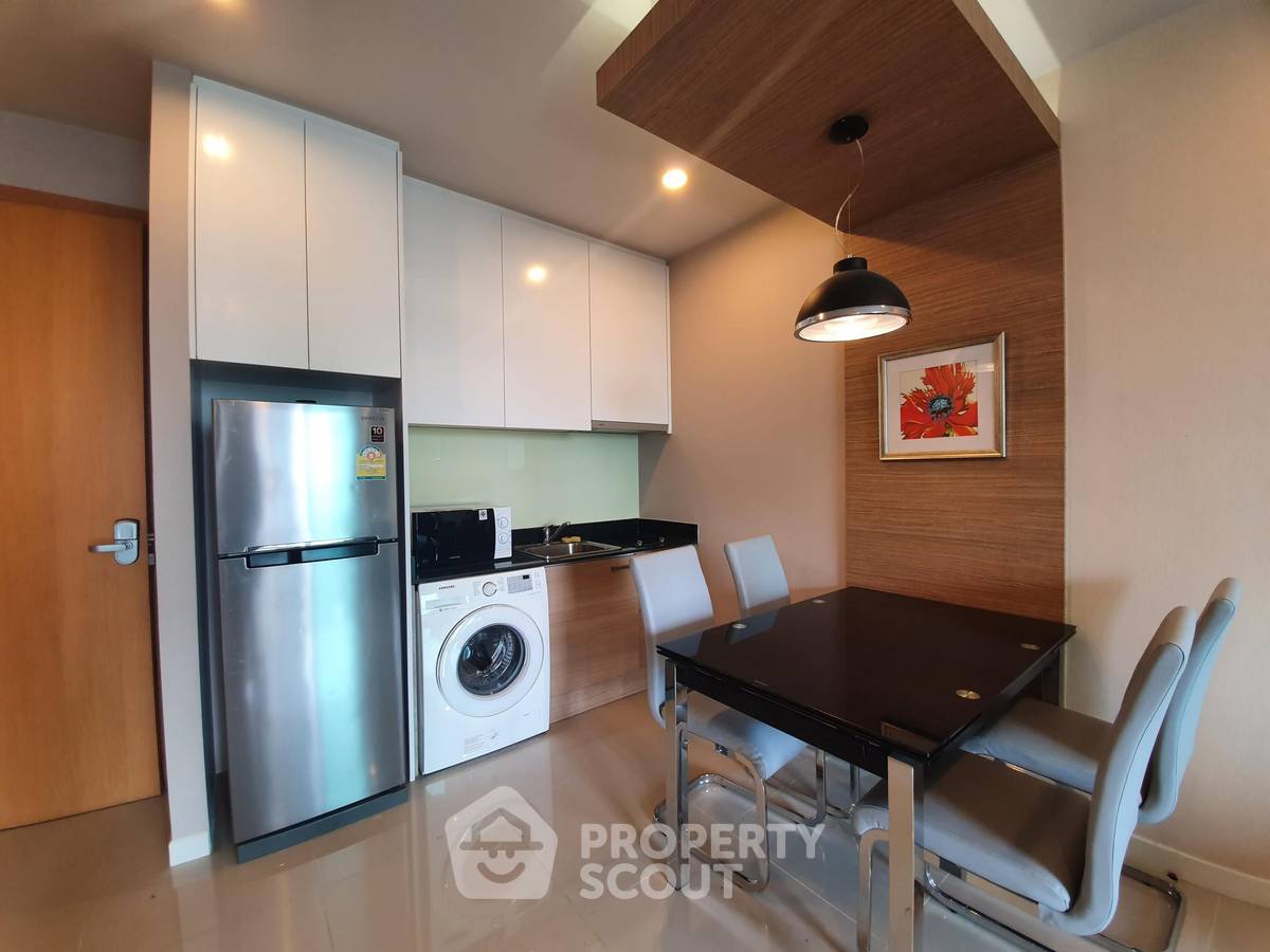 picture 1-BR Condo at Circle Condominium near MRT Phetchaburi (ID 452756) - 2/11