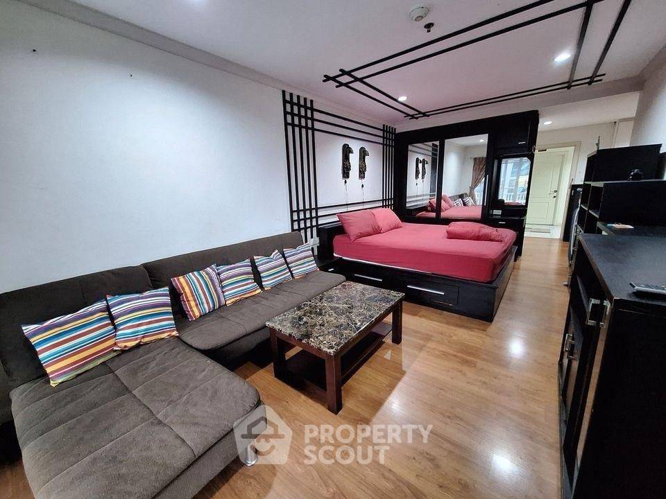 picture Studio Condo at Grand Park View Asoke near MRT Sukhumvit (ID 1581214) - 2/8