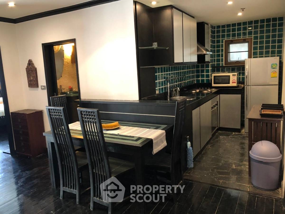 picture 2-BR Condo at Top View Tower Condominium near BTS Thong Lor (ID 452959) - 3/12