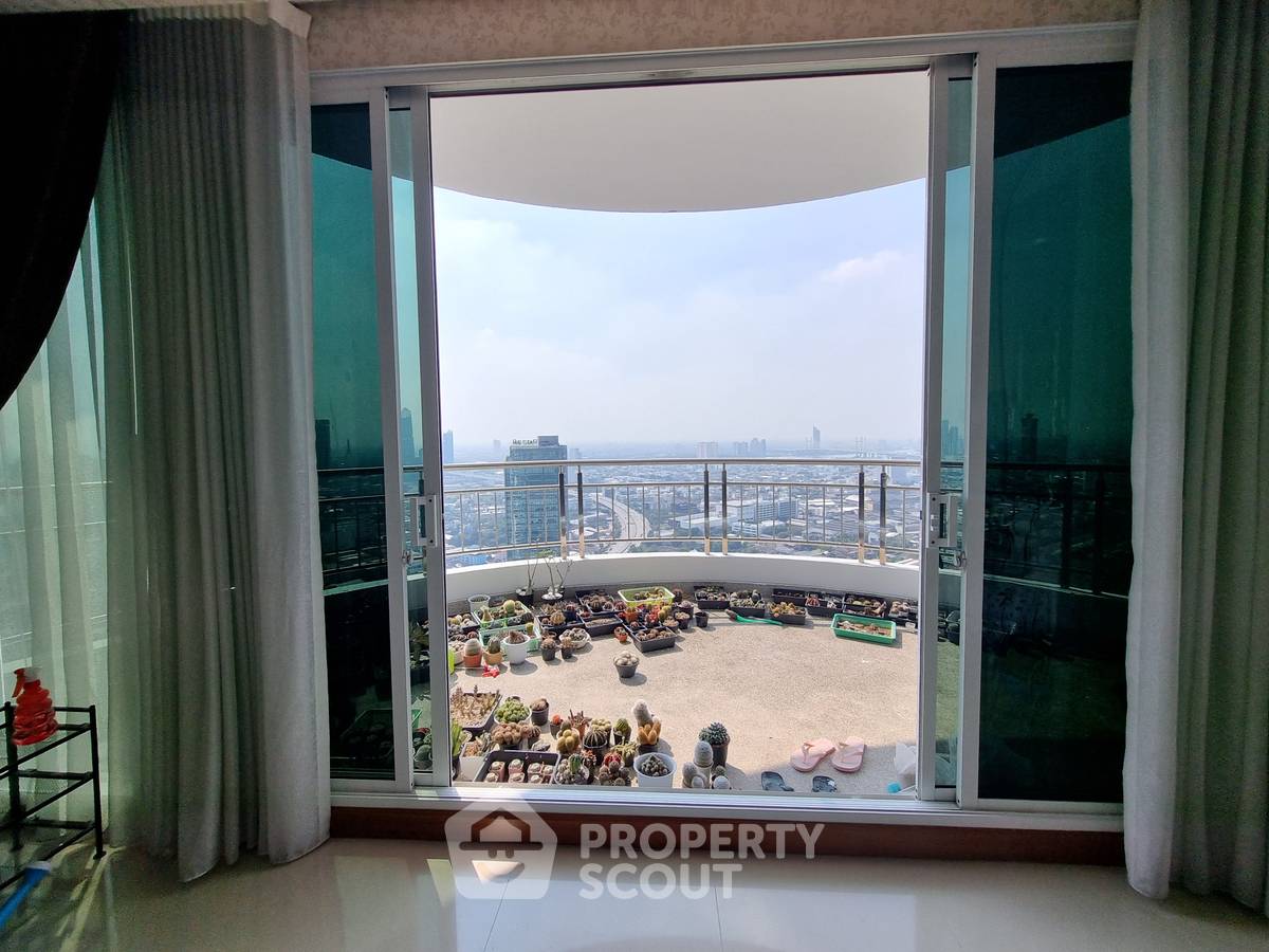 picture 2-BR Condo at Supalai Prima Riva Rama 3 - Narathiwas in Chong Nonsi (ID 2466247) - 8/14