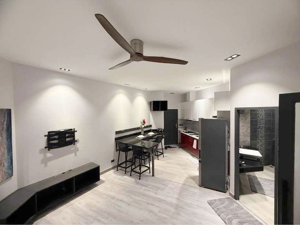 รูป คอนโดทำเลดี ให้เช่าเดือนละ 25,000 บาท ใกล้บิ๊กซีแม่เหียะ No.9C103 - รูปที่ 3/10