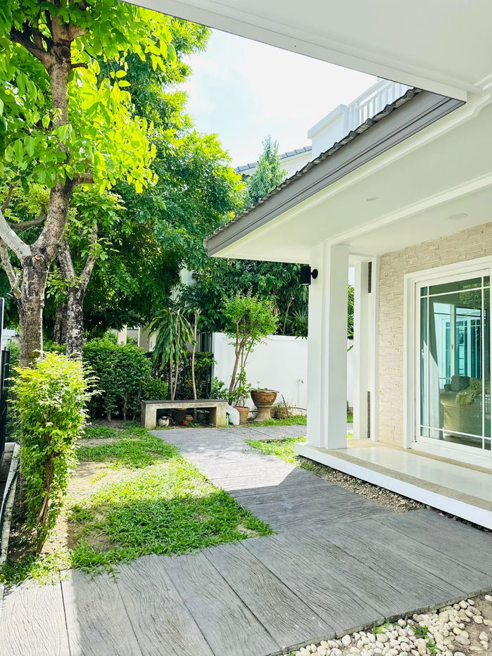 รูป ให้เช่าบ้านเดี่ยวสองชั้น 3 ห้องนอน 3 ห้องน้ำ 1 ห้องครัว 2 ที่จอดรถ - รูปที่ 2/11