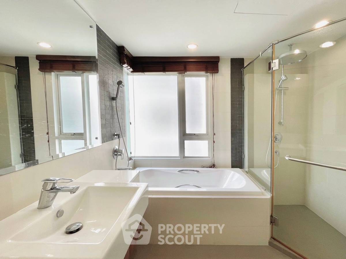 รูป คอนโด 2-ห้องนอน ที่ เดอะ เครส สุขุมวิท 49 ใกล้ BTS ทองหล่อ (ID 2299514) - รูปที่ 9/13