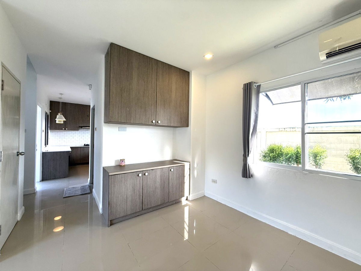 รูป ให้เช่าบ้านเดี่ยวสองชั้น  3 ห้องนอน 3 ห้องน้ำ 1  ห้องครัว  1  ที่จอดรถ - รูปที่ 4/19