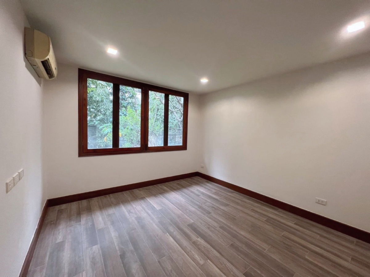 รูป ✨ ให้เช่าบ้านเดี่ยวสวย 297 ตรว. อารีย์–ราชครู | พื้นที่ใหญ่ สวนร่มรื่น + Maid Quarter แยกส่วน - รูปที่ 6/11