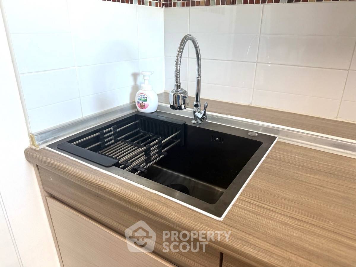 รูป คอนโด 1-ห้องนอน ที่ คอนโด ลุมพินี เพลส พระราม 4 - กล้วยน้ำไท ใกล้ BTS เอกมัย (ID 2465861) - รูปที่ 11/15