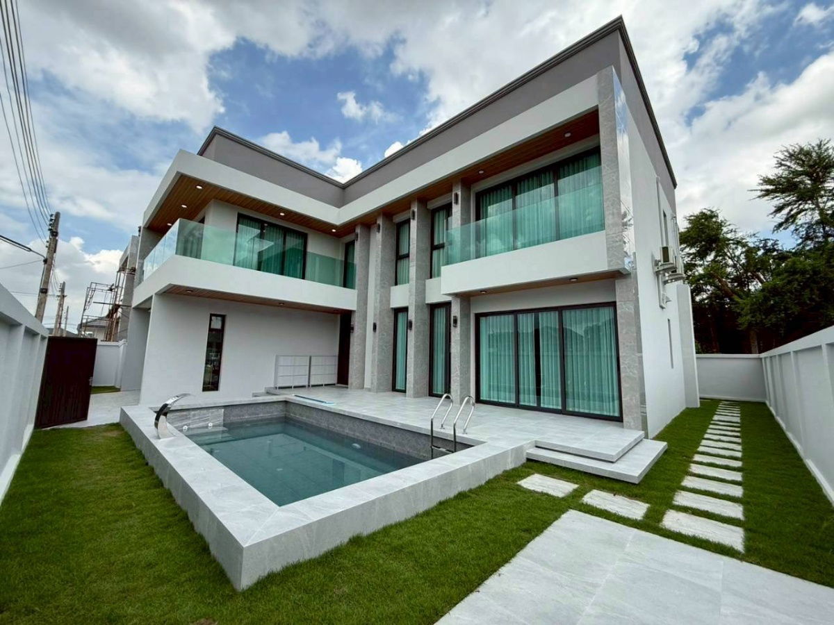 รูป House for Sale 2 Storeys at Pattaya - Siam Country Club - รูปที่ 1/18