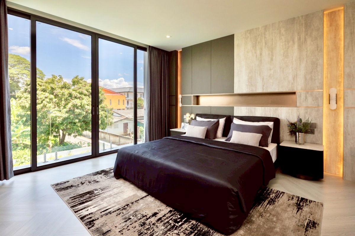 รูป ขายพูลวิลล่าหรูสไตล์โมเดิร์นสร้างใหม่เอี่ยม ใกล้เซ็นทรัลเฟส ใกล้เมืองเชียงใหม่ ตกแต่งเฟอร์นิเจอร์ครบ - รูปที่ 10/12