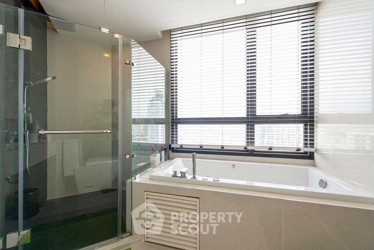 รูป คอนโด 2-ห้องนอน ที่ ริทึ่ม สุขุมวิท 44/1 ใกล้ BTS พระโขนง (ID 2010170) - รูปที่ 2/6