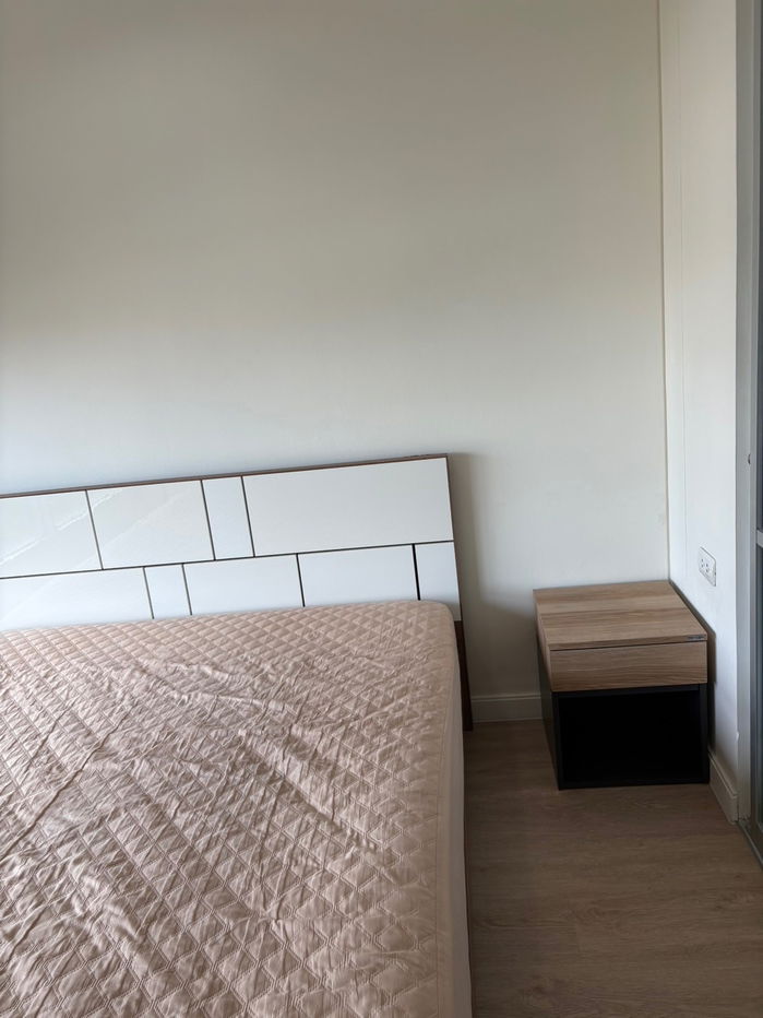 picture Condo for rent Lumpini Place Ratchayothin (equipped with washing machine) - 3/9