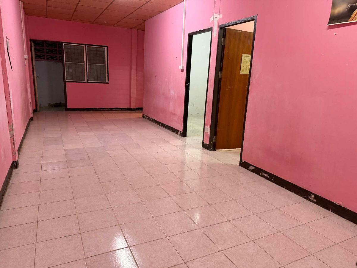 รูป ขายถูกกว่าเช่า! บ้านชั้นเดียว 21 ตร.ว. ใกล้สนามบิน 1 กม. เพียง 6.9 แสน - รูปที่ 2/9