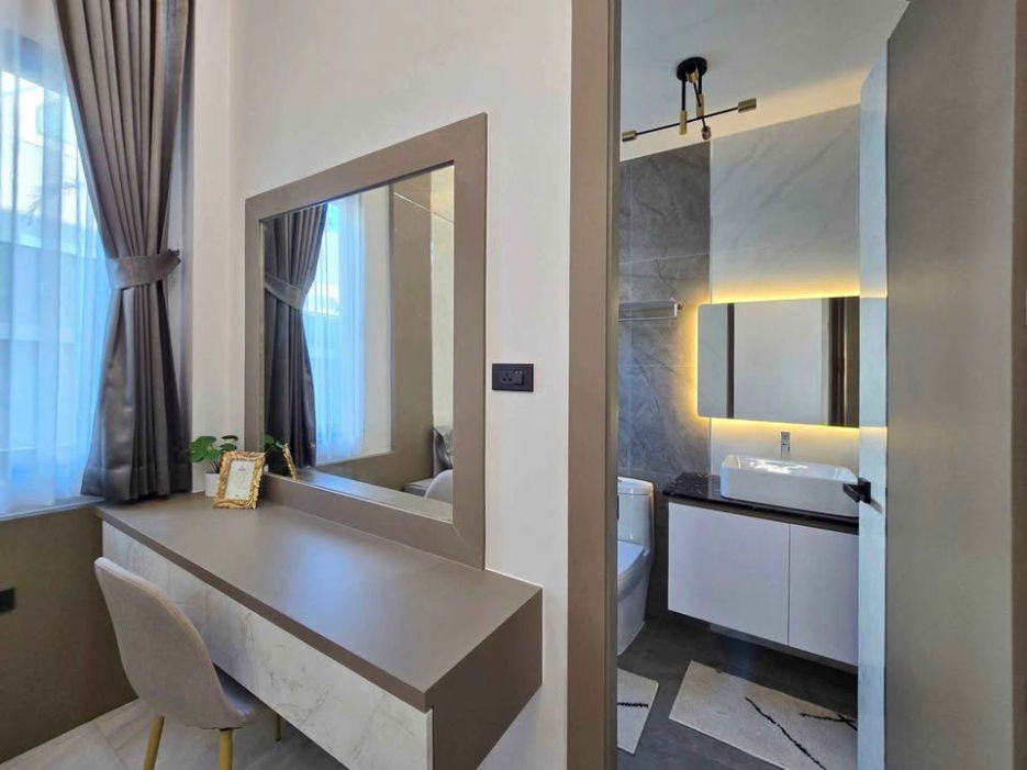 รูป ขายบ้านพูลวิลล่าพัทยาสร้างใหม่ พร้อมเข้าอยู่ ใกล้อ่างมาบประชัน โปรโมชั่น 12.9ล้านบาท (จาก 13.9 ล้านบาท สำหรับลูกค้าที่จองภายในสิ้นปีนี้ เท่านั้น) - รูปที่ 9/20