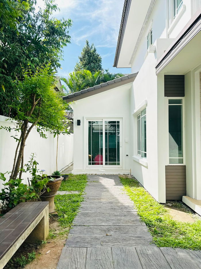 รูป ให้เช่าบ้านเดี่ยวสองชั้น 3 ห้องนอน 3 ห้องน้ำ 1 ห้องครัว 2 ที่จอดรถ - รูปที่ 9/11