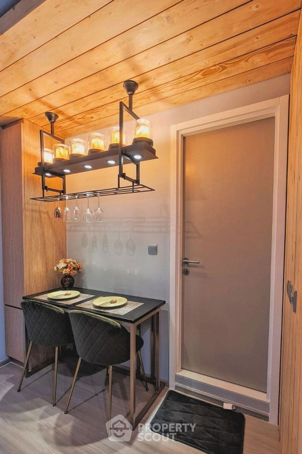 picture 1-BR Condo at Life Ladprao near BTS Ha Yaek Lat Phrao (ID 2150136) - 10/13